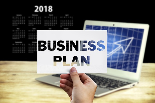 How to Execute a Company Strategy Pivot: A Practical Guide and Checklist