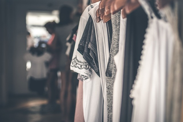 Practical Seasonal Wardrobe Change and Storage Guide for Every Closet