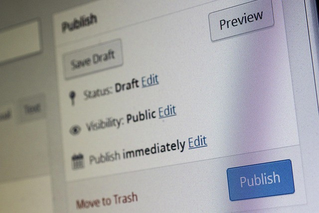 How to Use an AI Blog Post Generator for Finance and Investment Topics Safely and Effectively