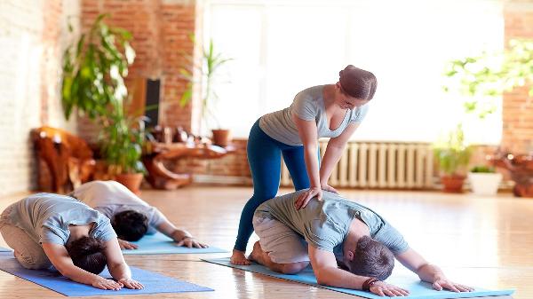 Complete Guide to 200-Hour Yoga Teacher Training in Rishikesh