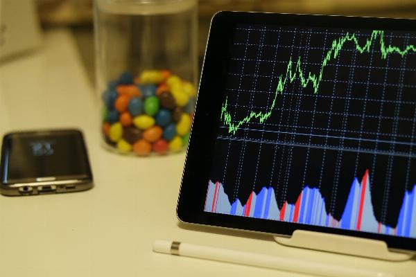 Exploring the Pros and Cons of Forex Trading Compared to Stocks, Commodities, and Cryptocurrencies