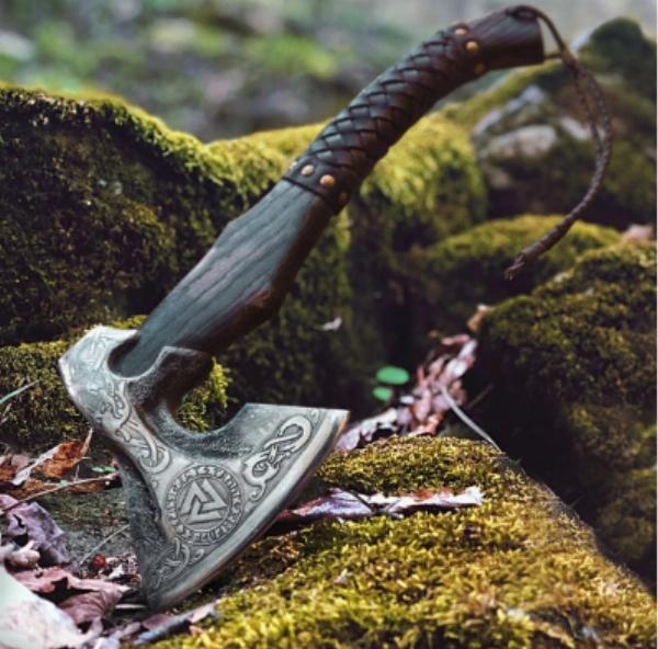 Viking Axes in Sweden: Origins, Types, and Archaeological Discoveries