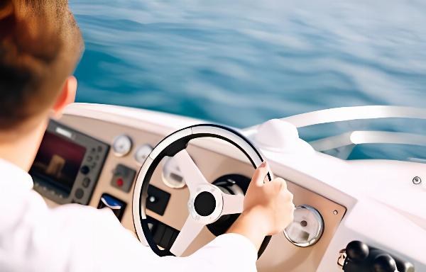 How to Obtain a Boat Driving License in Singapore: Requirements, Training, and Tests