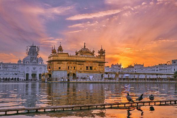 Amritsar - Unveiling the Golden Temple & Rich Sikh Heritage
