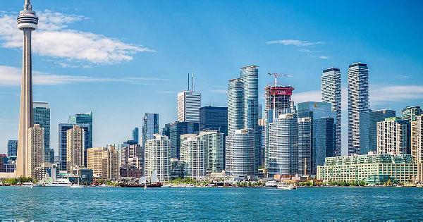 Canada vs Vietnam: Which Country Is Best for Your Next Trip?