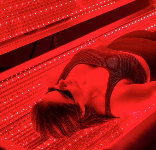 Red Light Therapy Explained: Benefits, Mechanisms, and Safety