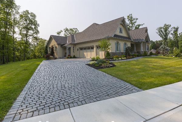 Driveway Material Guide: How to Choose the Best Surface for Your Home