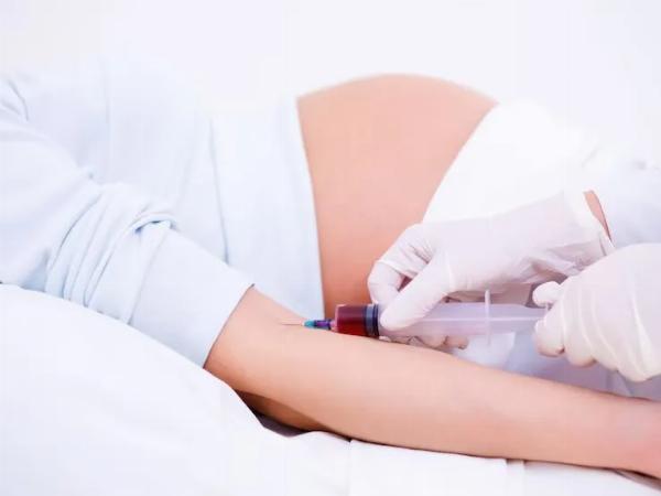 IVF Injections Explained: Typical Number, Schedule, and What to Expect