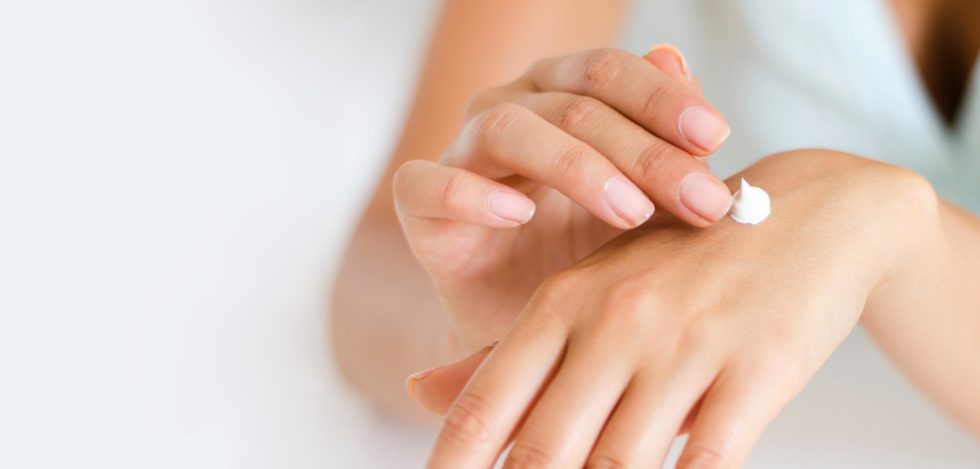 Integrating Hormonal Replacement Therapy and Traditional Medicine in Dubai: A Practical Guide
