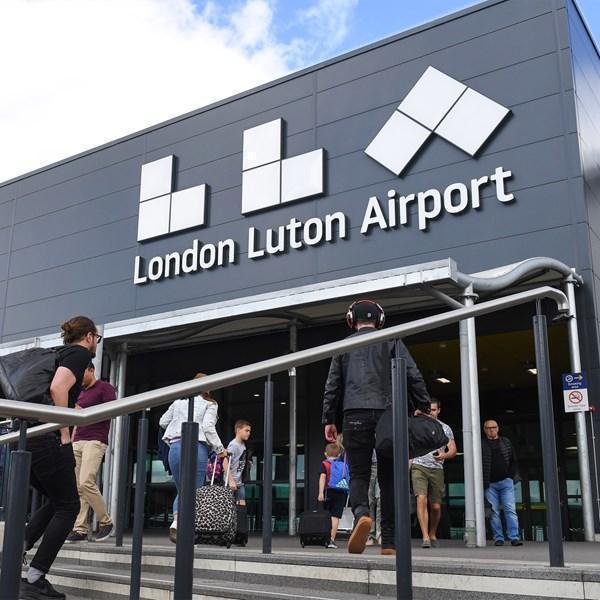 Luton Airport Guide: History, Transport Links, and Visitor Information