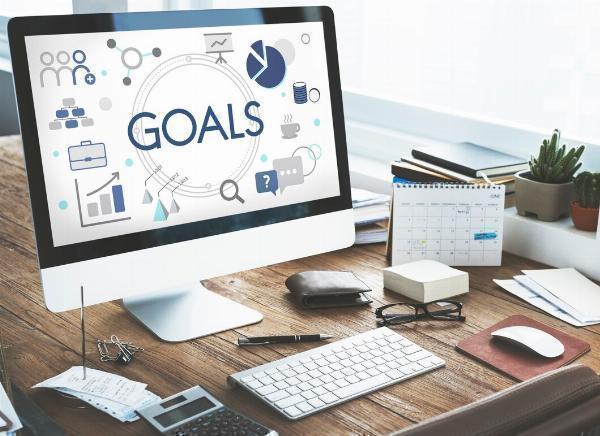 How to Set and Achieve Career Goals: 8 Practical Plans for Success