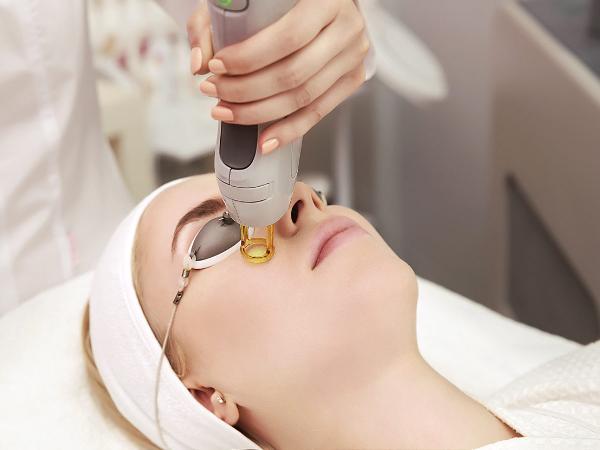 Fractional CO2 Laser Treatment for Age Spots in Dubai: What to Expect