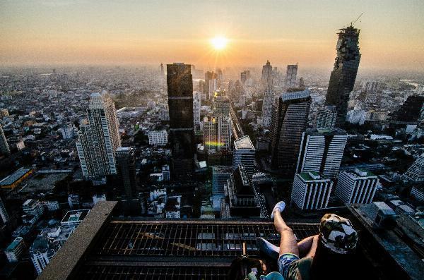 Best Restaurants at MahaNakhon Skywalk: Bangkok Dining Guide