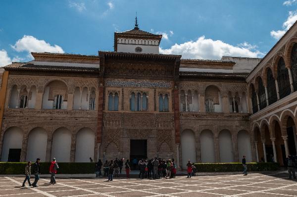 Top 7 Historic Places in Seville: Must-See Monuments and Practical Tips