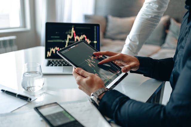 Adjusting Strike Prices: Strategies for Active Traders