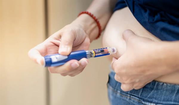 Ozempic Injections Explained: Uses, Mechanism, Safety, and Practical Guidance