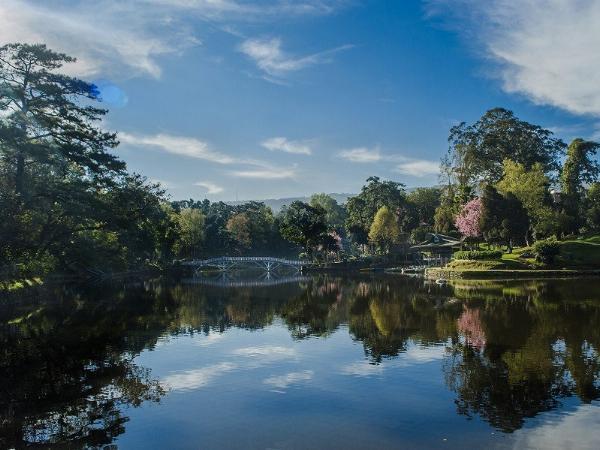 Ward's Lake Shillong Visitor Guide: Hours, Boating, and Nearby Attractions