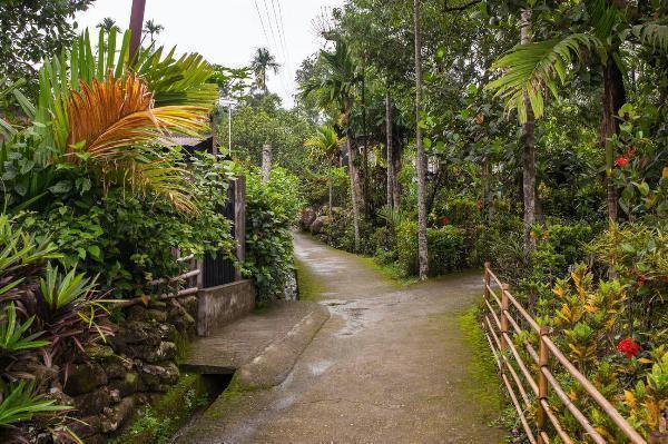 Exploring Mawlynnong: Asia&rsquo;s Cleanest Village