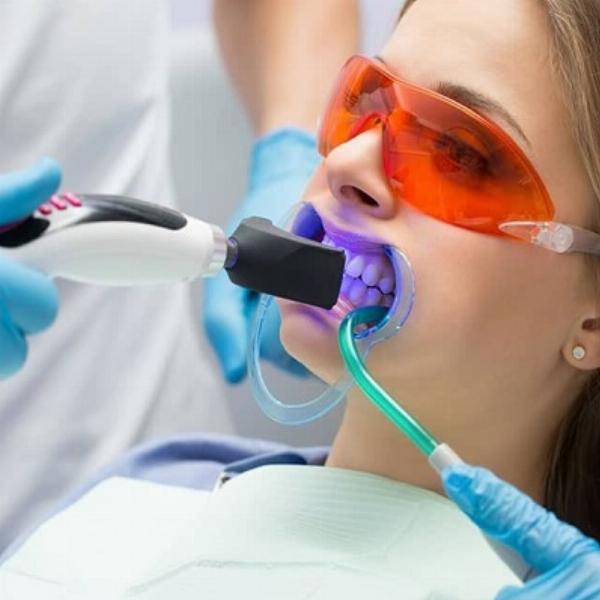 Which Home Teeth Whitening Products Actually Work: A Practical Comparison