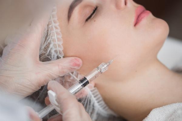 Glutathione Skin Whitening in Dubai: Safety, Results, and How to Decide