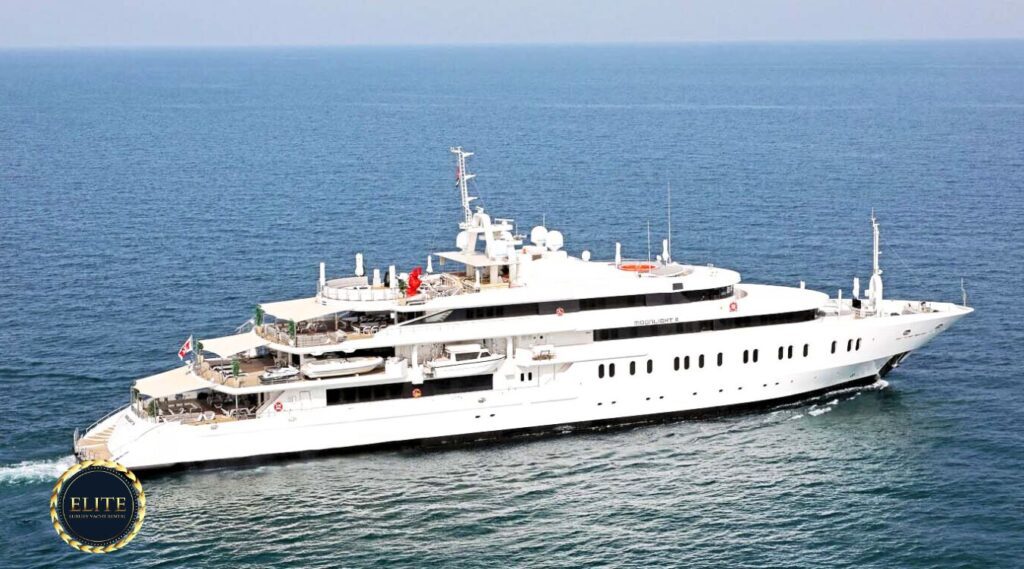 Best Yacht Rentals for Weddings and Honeymoons in Dubai
