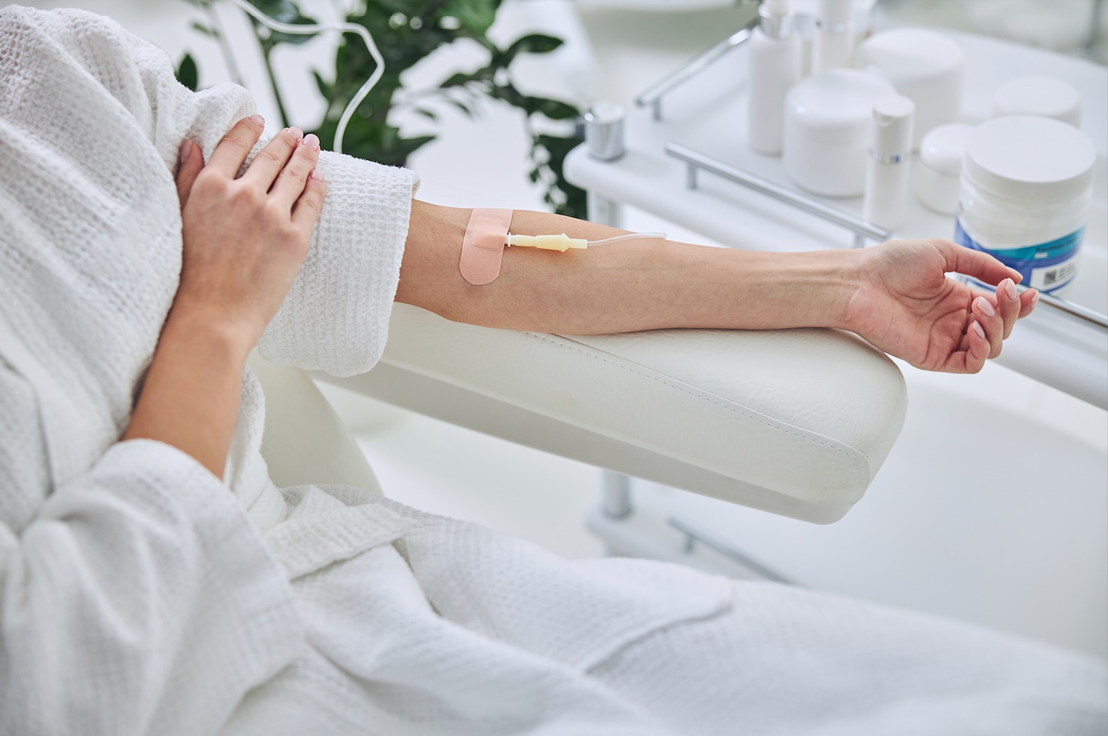 A Comprehensive Guide to NAD+ IV Therapy in Dubai