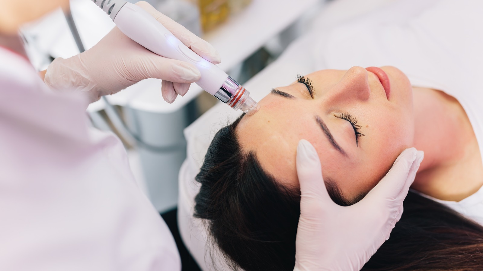 Rejuvenate Your Skin: HydraFacial Offers in Riyadh