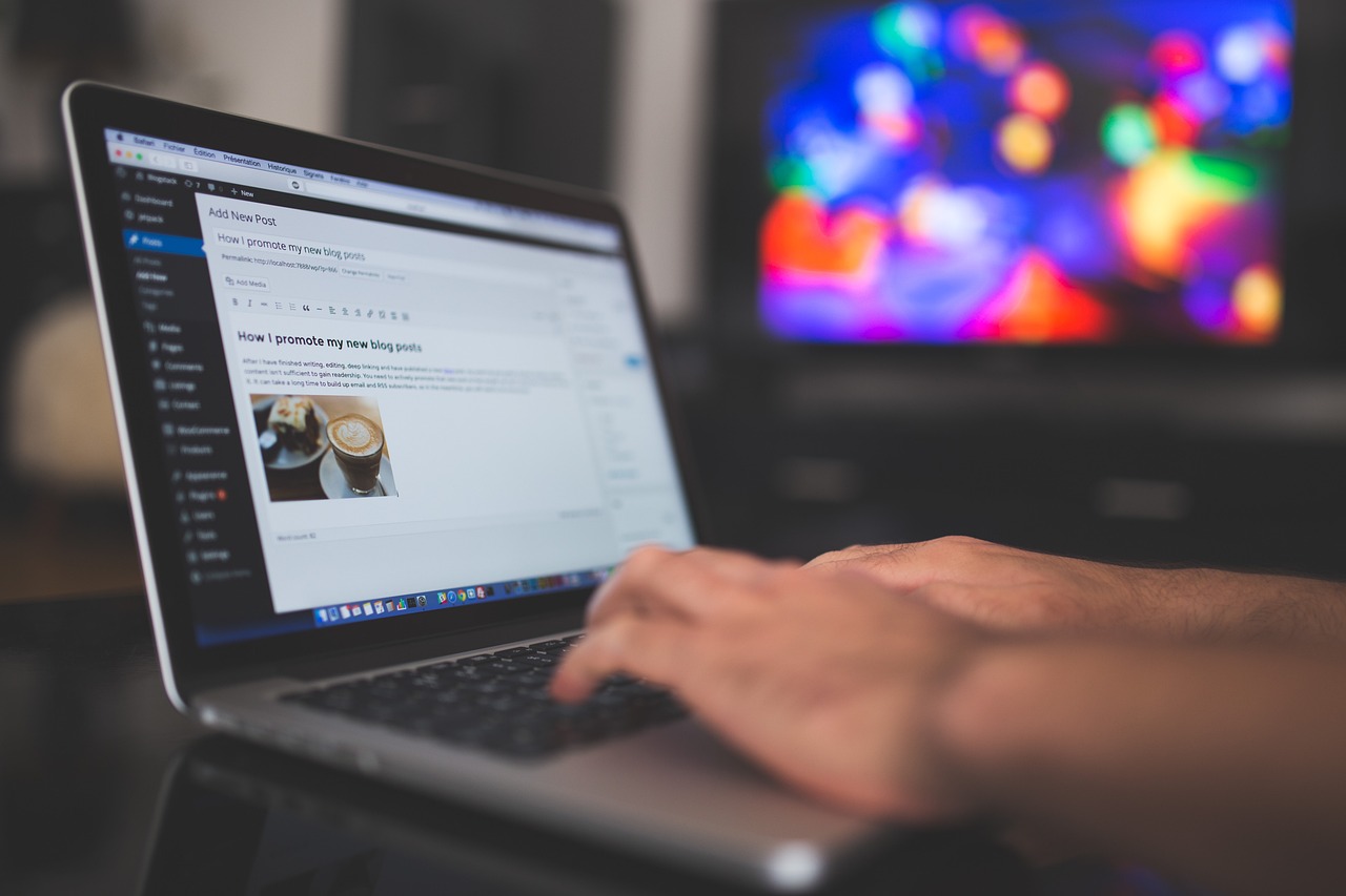 How to Use Blogging Platforms to Share About Advanced Technologies?