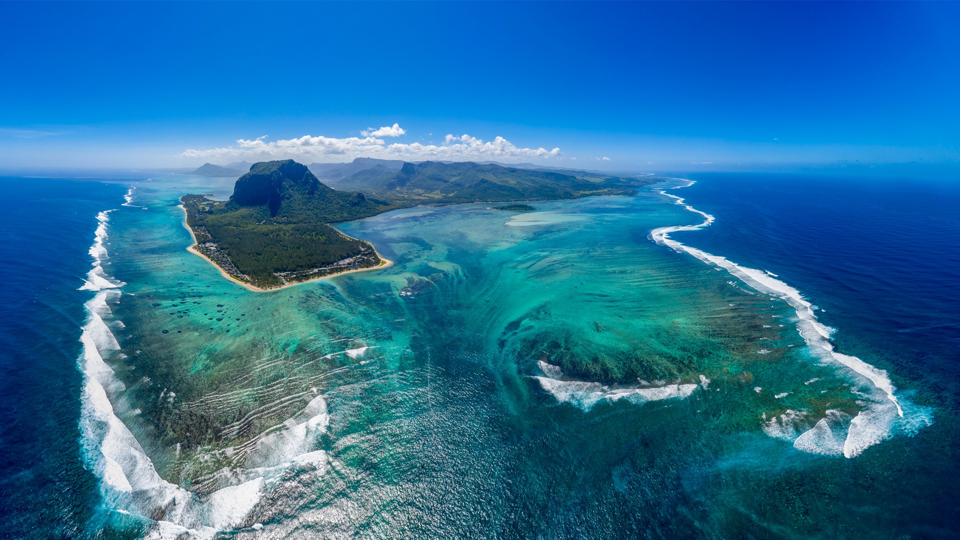 Top 5 Luxury Resorts in Mauritius for an Unforgettable Stay