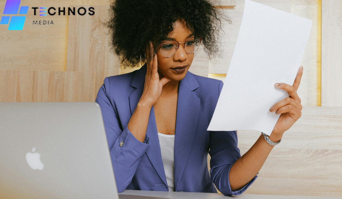 Business Woman Evolve: Redefining Success in the Modern World