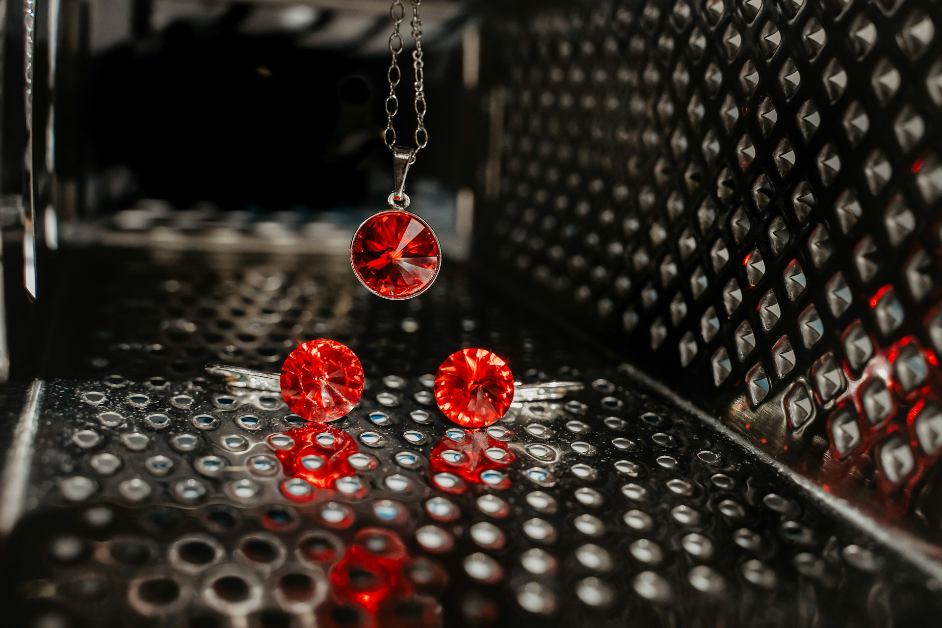 Best Gemstone Shop in Delhi &ndash; Authentic & Certified Gemstones