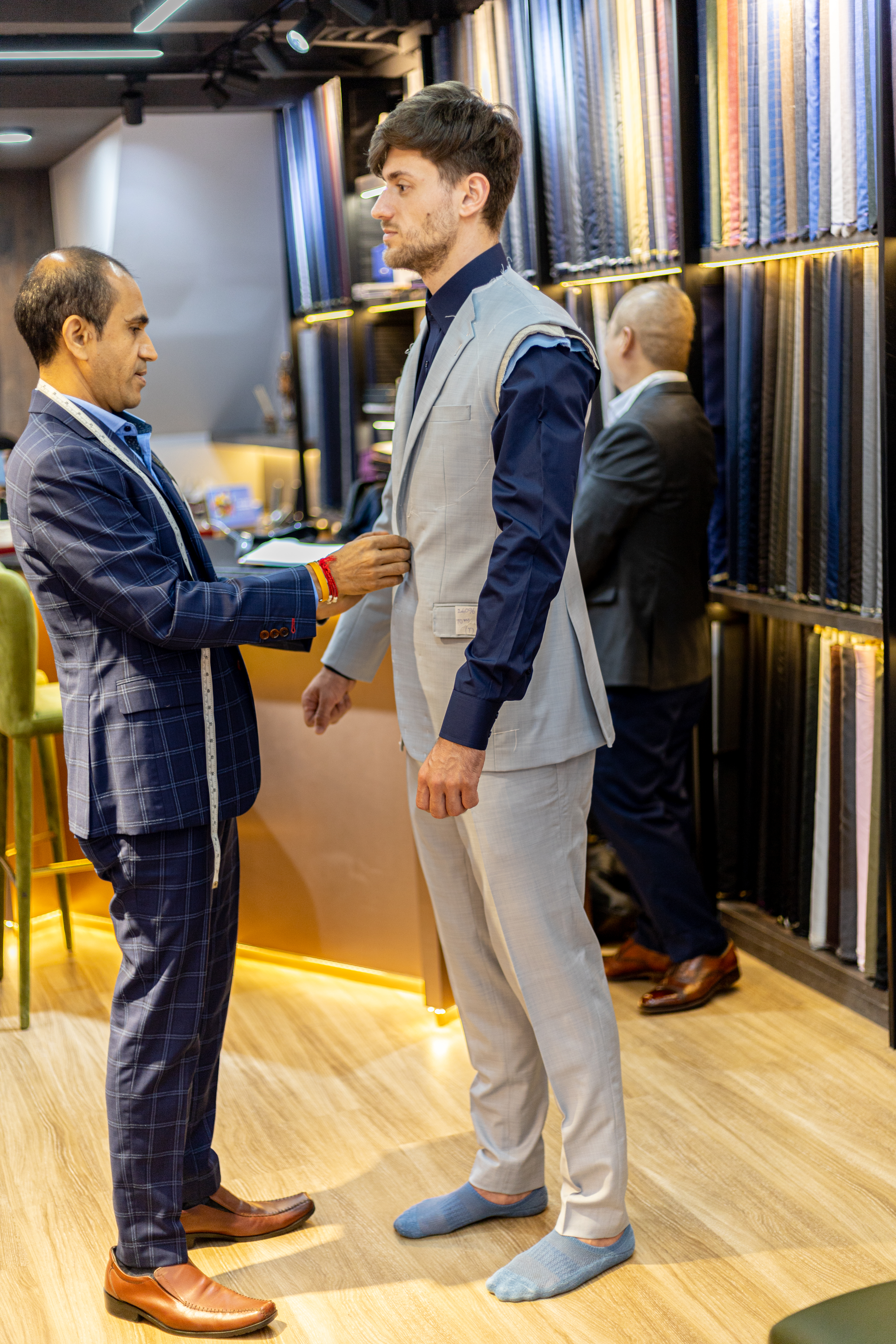 The True Cost of a Tailored Suit in Bangkok: A 2025 Guide with Tom&rsquo;s Fashion