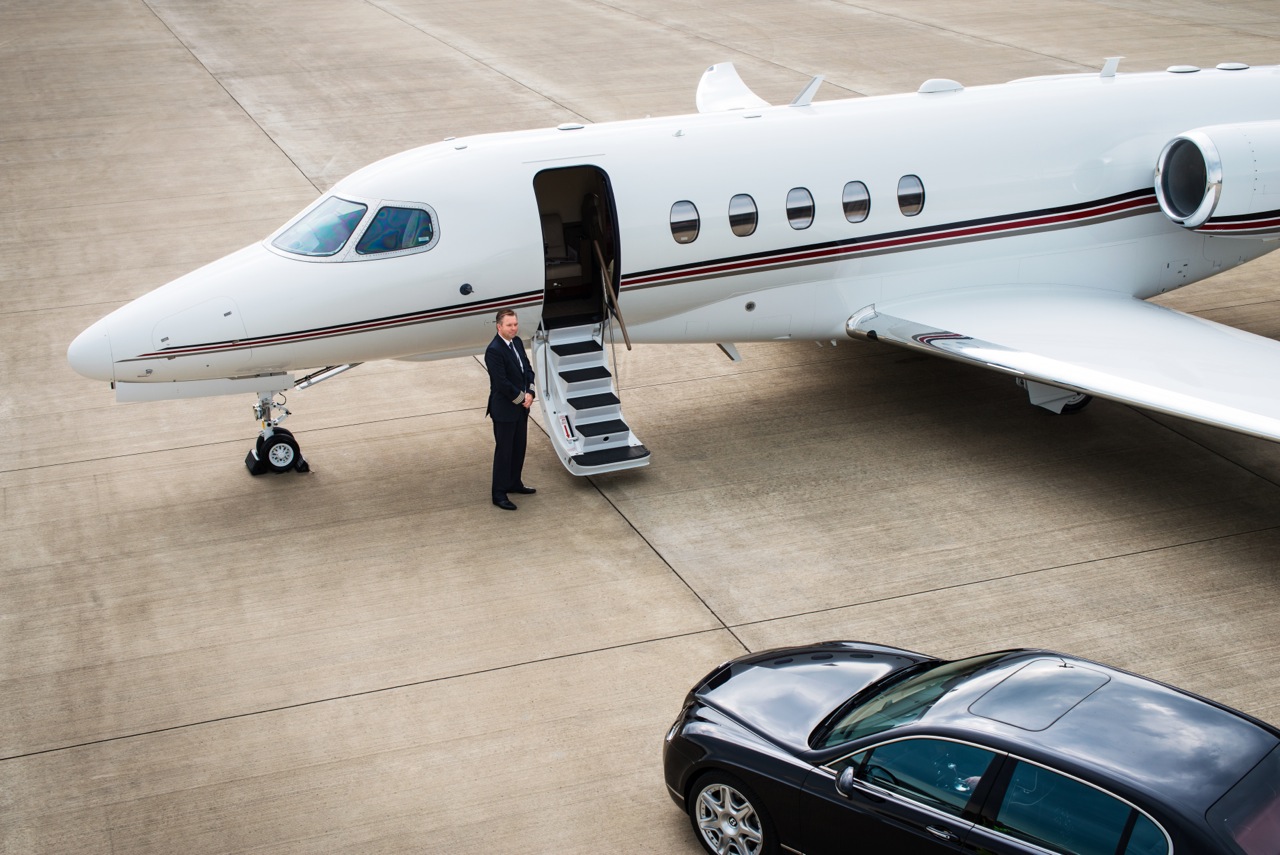 Private Aviation Transportation Services in West Palm Beach &ndash; The Ultimate in Luxury Ground Travel