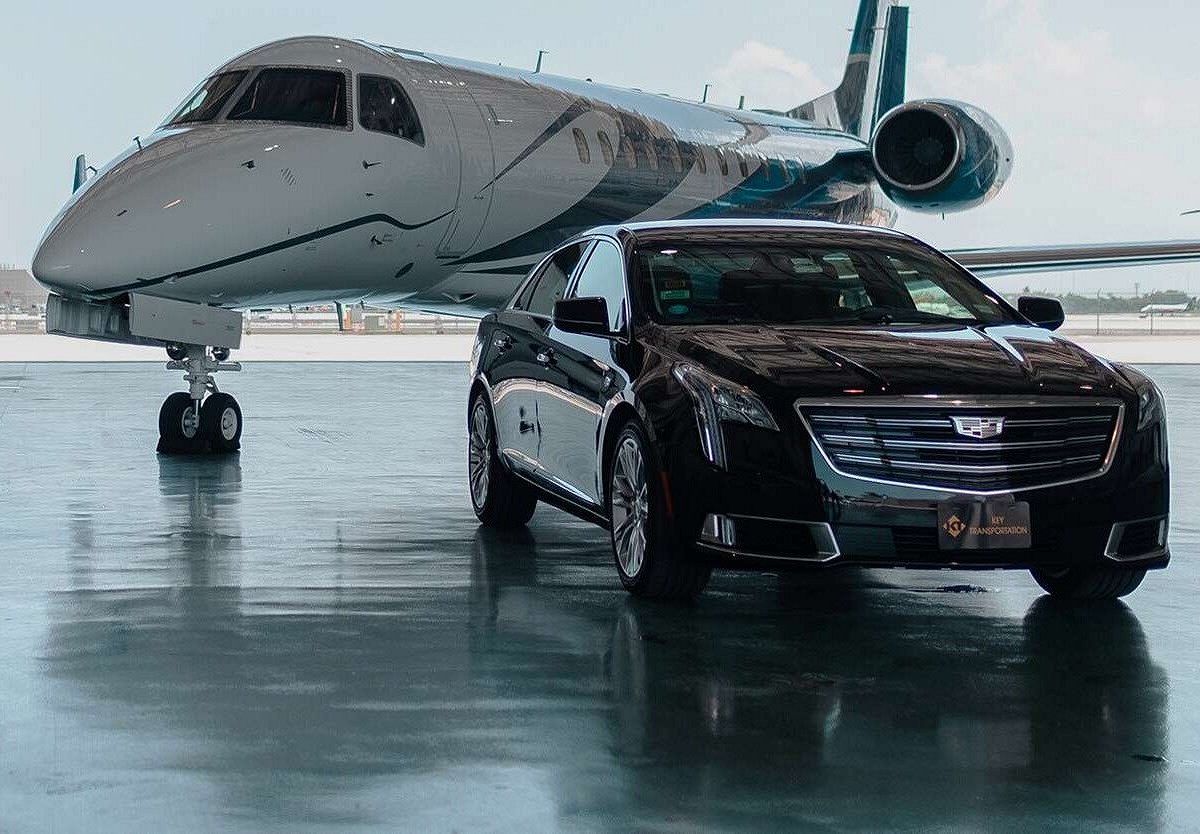 Reliable Fort Myers Airport Car Service &ndash; Travel in Comfort with SAL Limo