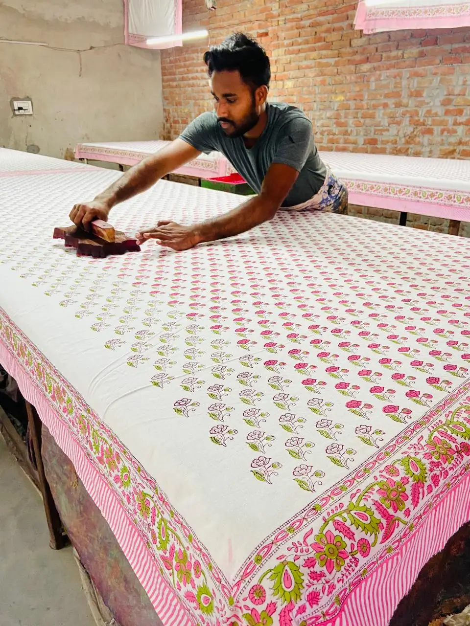 Cotton Tablecloths Suppliers in Jaipur: Tradition, Elegance & Craftsmanship by Hero&rsquo;s Fashion