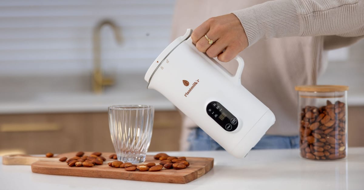 Discover the Power of Homemade Dairy-Free Milks with the Plantmilk&rsquo;r&trade; Soy Milk Maker