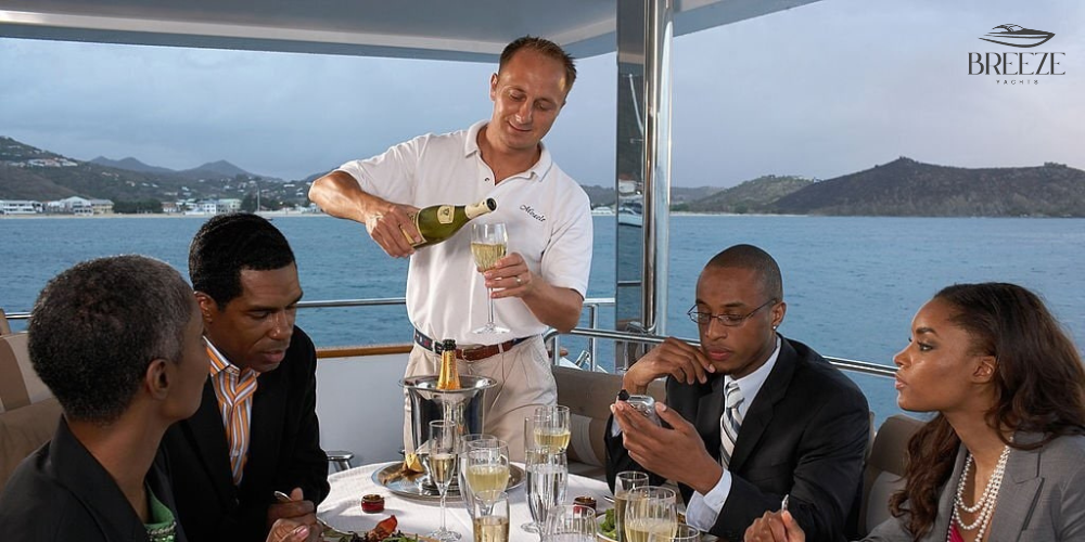How to Choose the Best Yacht for Corporate Events in Dubai 