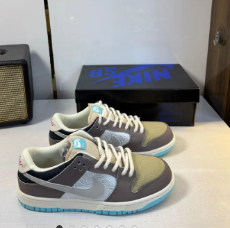 What are Jordan's first copy shoes?