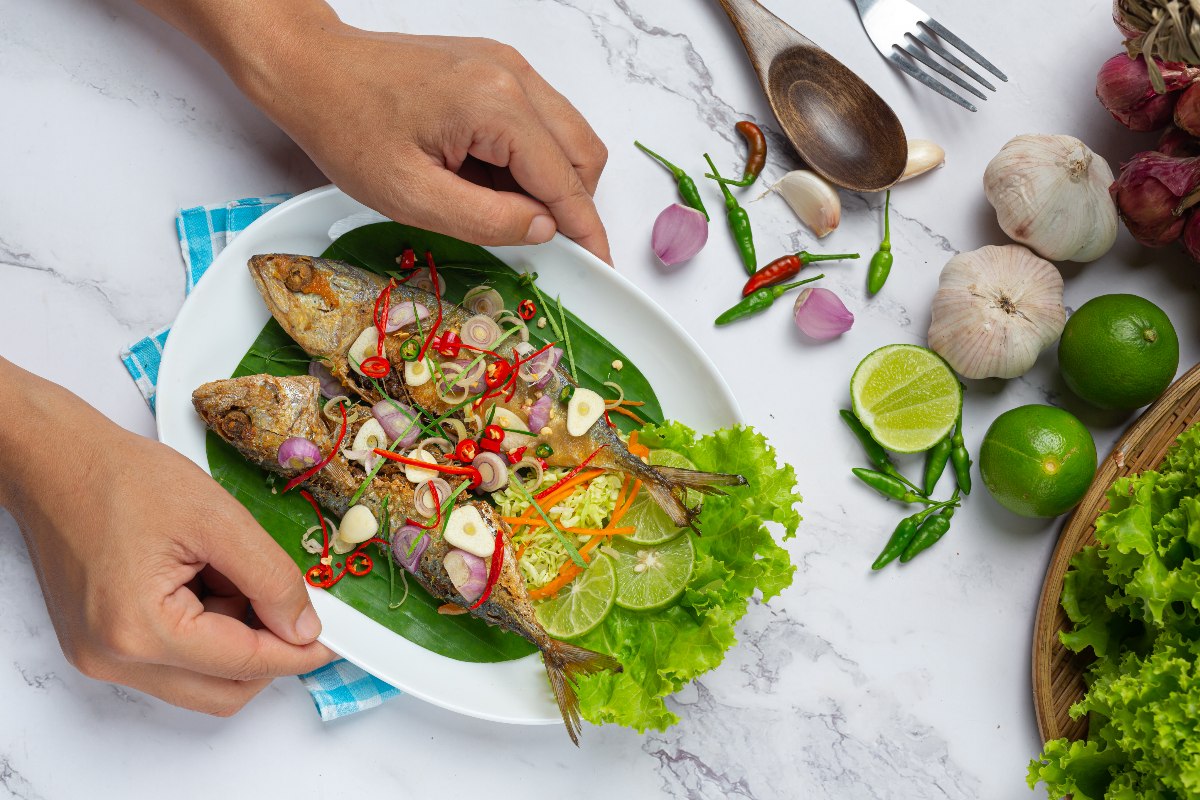 Homemade Fish Food Recipe: Practical Guide to Nutritious DIY Meals for Aquarium Fish