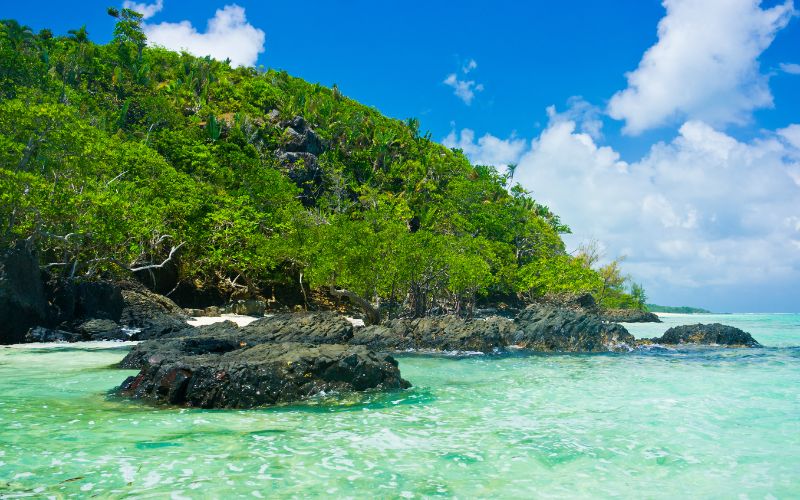 Top Family Beaches in the Philippines: Safe, Shallow, and Kid-Friendly Picks