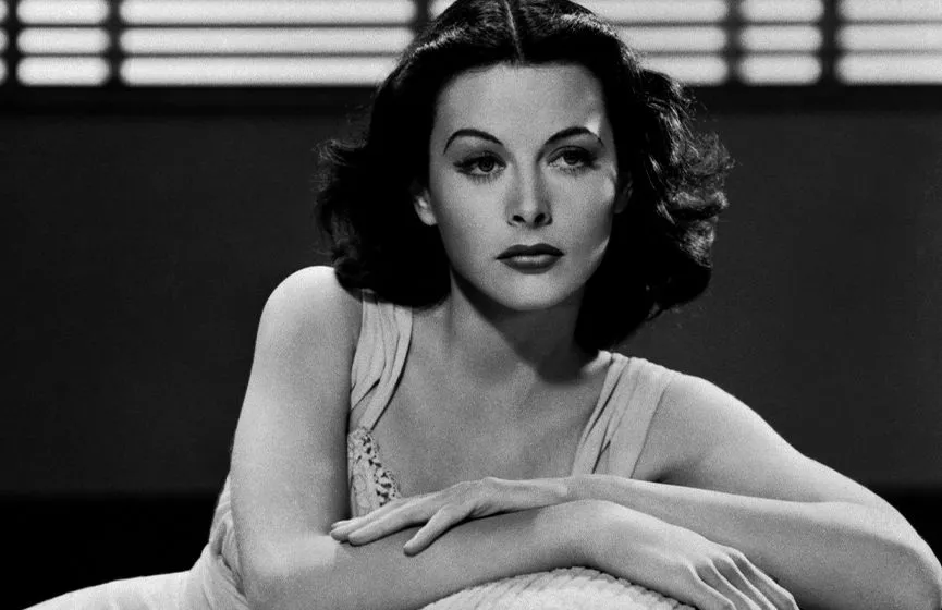 How Critics and Audiences Define the Most Beautiful Actresses in the World