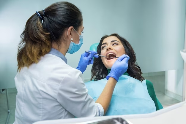 How to Choose a Cosmetic Dentist: A Practical Guide & SMILE Checklist