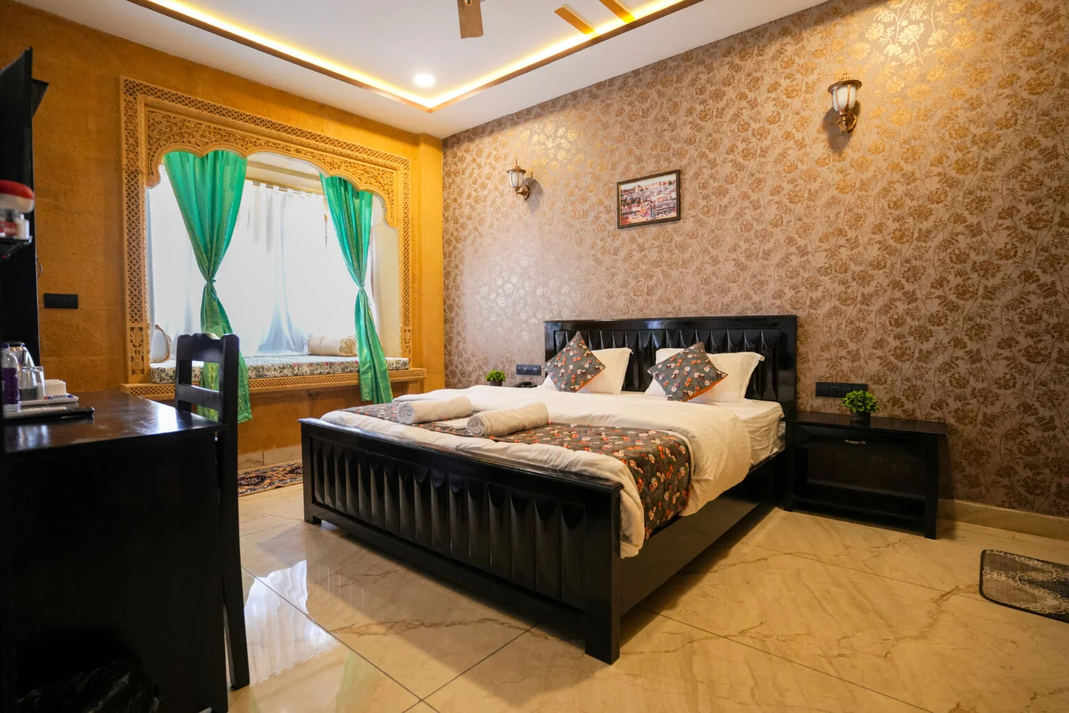 Top Hotels with Fort Views in Jaisalmer  | Hotel Jaisalmer Inn - TDunes