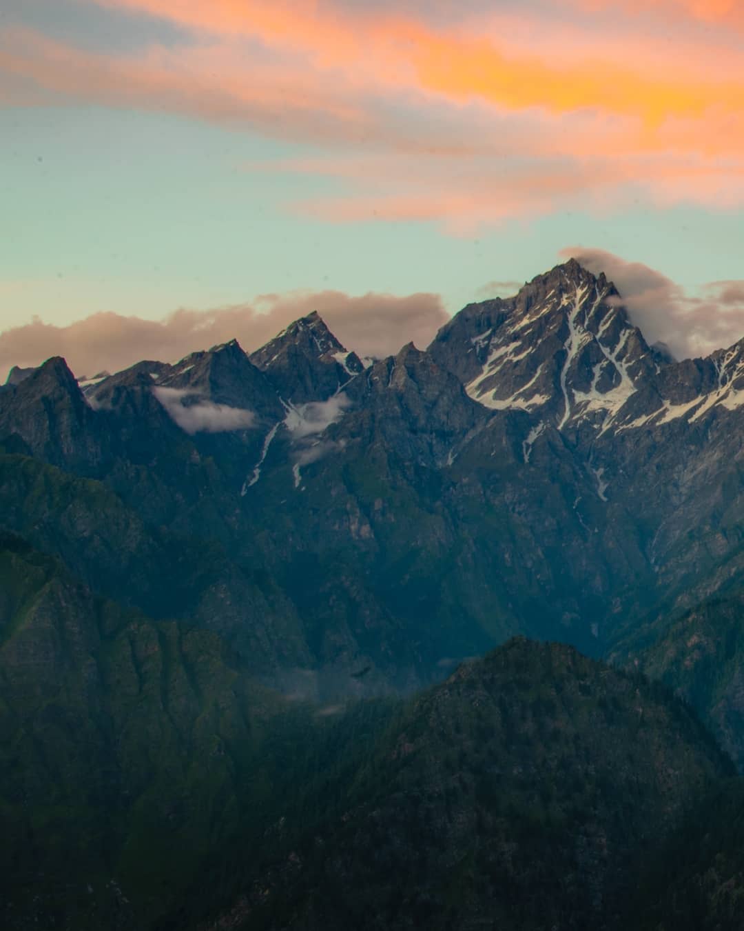 Top Uttarakhand Destinations: Choosing the Best Place to Visit in Uttarakhand