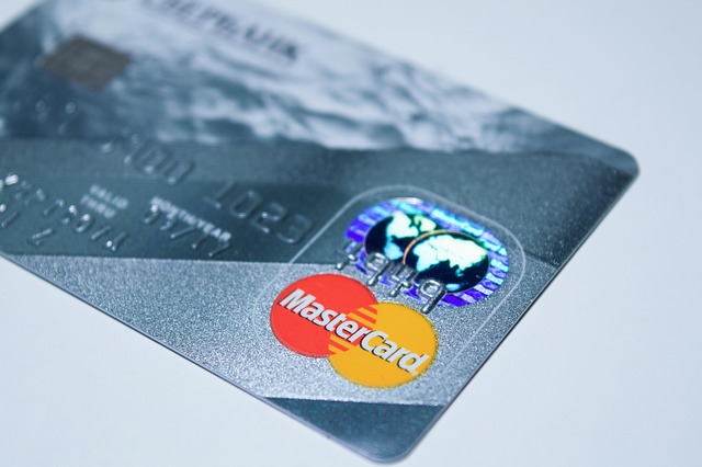 Student credit card basics explained: Credit limits, billing cycles, and interest rates 