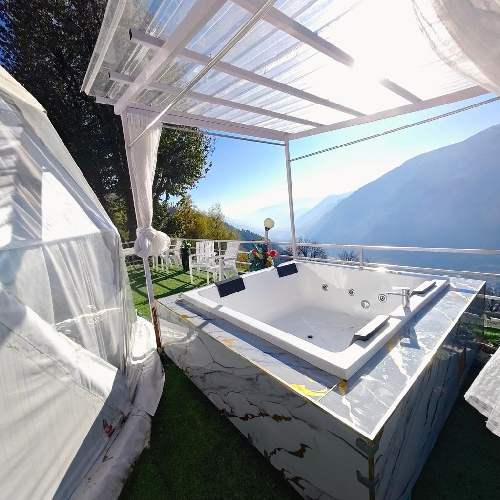 Nirvana Hamta Retreat – Luxury Glamping Domes, Glass Cottages & Private Jacuzzi Stay in Sethan, Manali
