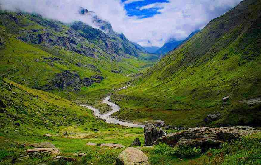 Pin Parvati Pass Trek: An Epic Himalayan Journey Through Diverse Landscapes