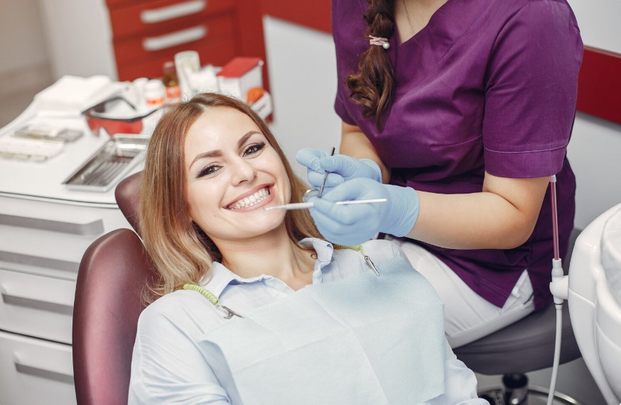 Considering a Smile Makeover? Here's What a Cosmetic Dentist in Kinston, NC Can Do for You