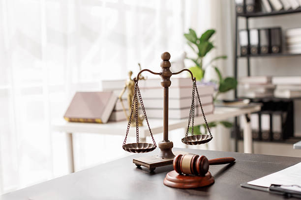 Top Corporate Lawyers in India: Choosing the Right Legal Expert