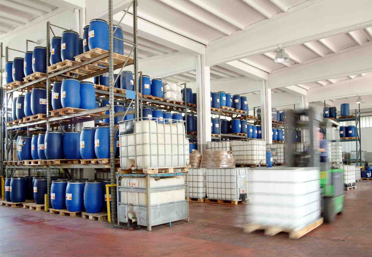 How Chemical Manufacturers Australia Helped Us Find Better Industrial Cleaning Solutions
